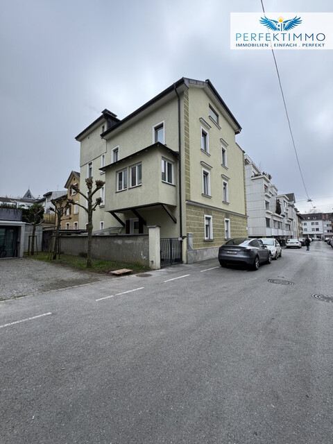 Rarität in der Bergstraße – Stilvolles Zinshaus mit Potenzial in Bestlage von Bregenz