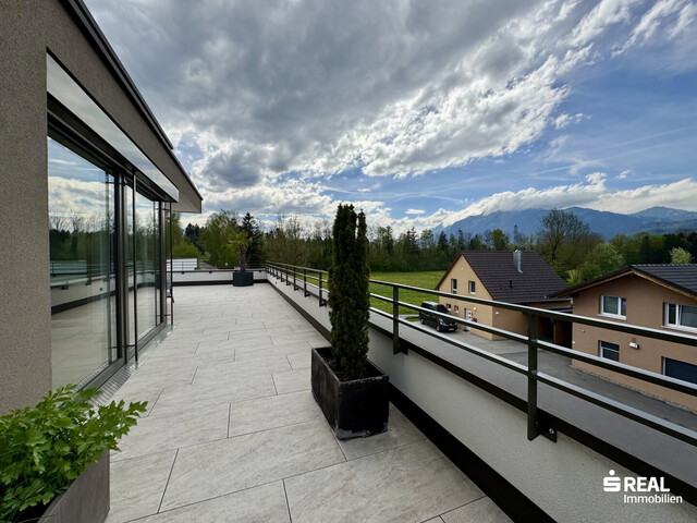 Exklusives Penthouse über den Dächern von Koblach – Luxus pur mit 188 m² Panorama-Terrasse!