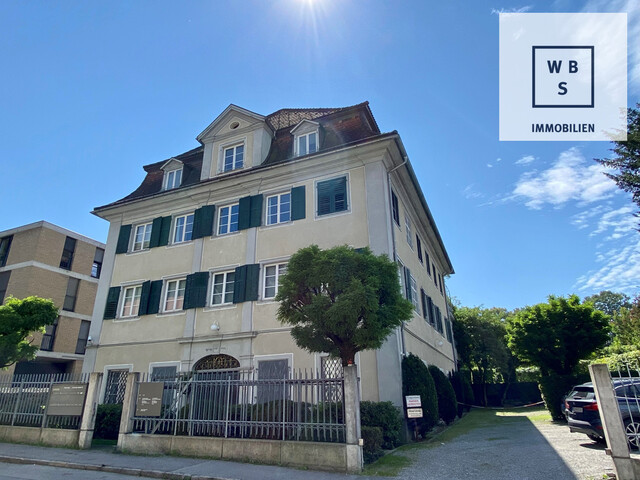 Sehr schöne und helle 3,5-Zimmer-Wohnung in wunderschönem Altbau in Hohenems