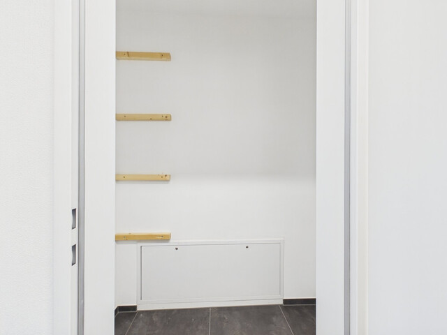 Zentral und sonnig wohnen in der schönen Wohngemeinde Ludesch - Neuwertige 2-Zi Wohnung mit Balkon & Garage