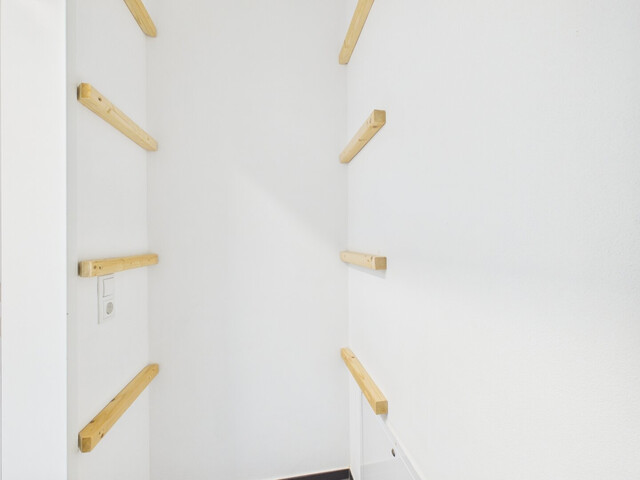 Zentral und sonnig wohnen in der schönen Wohngemeinde Ludesch - Neuwertige 2-Zi Wohnung mit Balkon & Garage