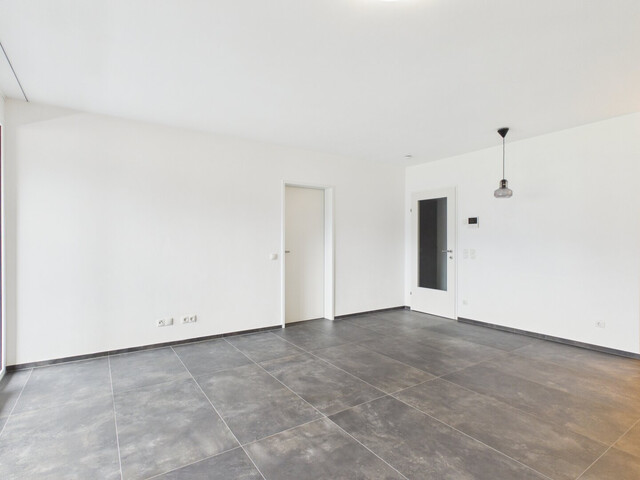 Zentral und sonnig wohnen in der schönen Wohngemeinde Ludesch - Neuwertige 2-Zi Wohnung mit Balkon & Garage