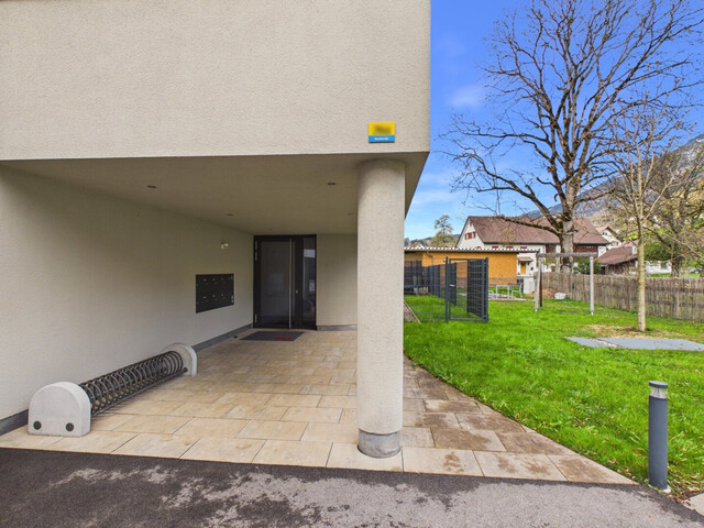 Zentral und sonnig wohnen in der schönen Wohngemeinde Ludesch - Neuwertige 2-Zi Wohnung mit Balkon & Garage