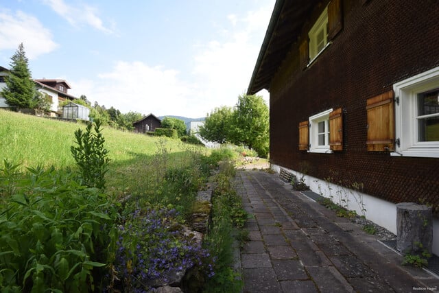 Schwarzach: Willkommen im Ingrüne. Die Adresse ist Programm.