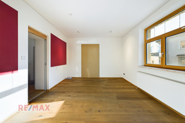 Effizientes Arbeiten auf 37 m² – Jetzt Besichtigen!