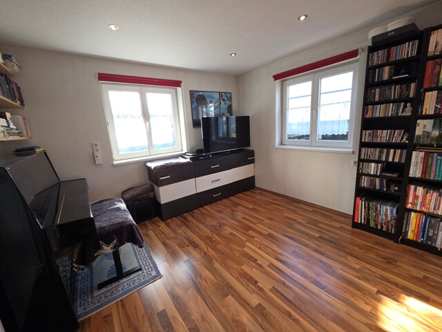 Bezauberndes Einfamilienhaus mit Einliegerwohnung und schönem Garten in zentraler Lage von Altach!