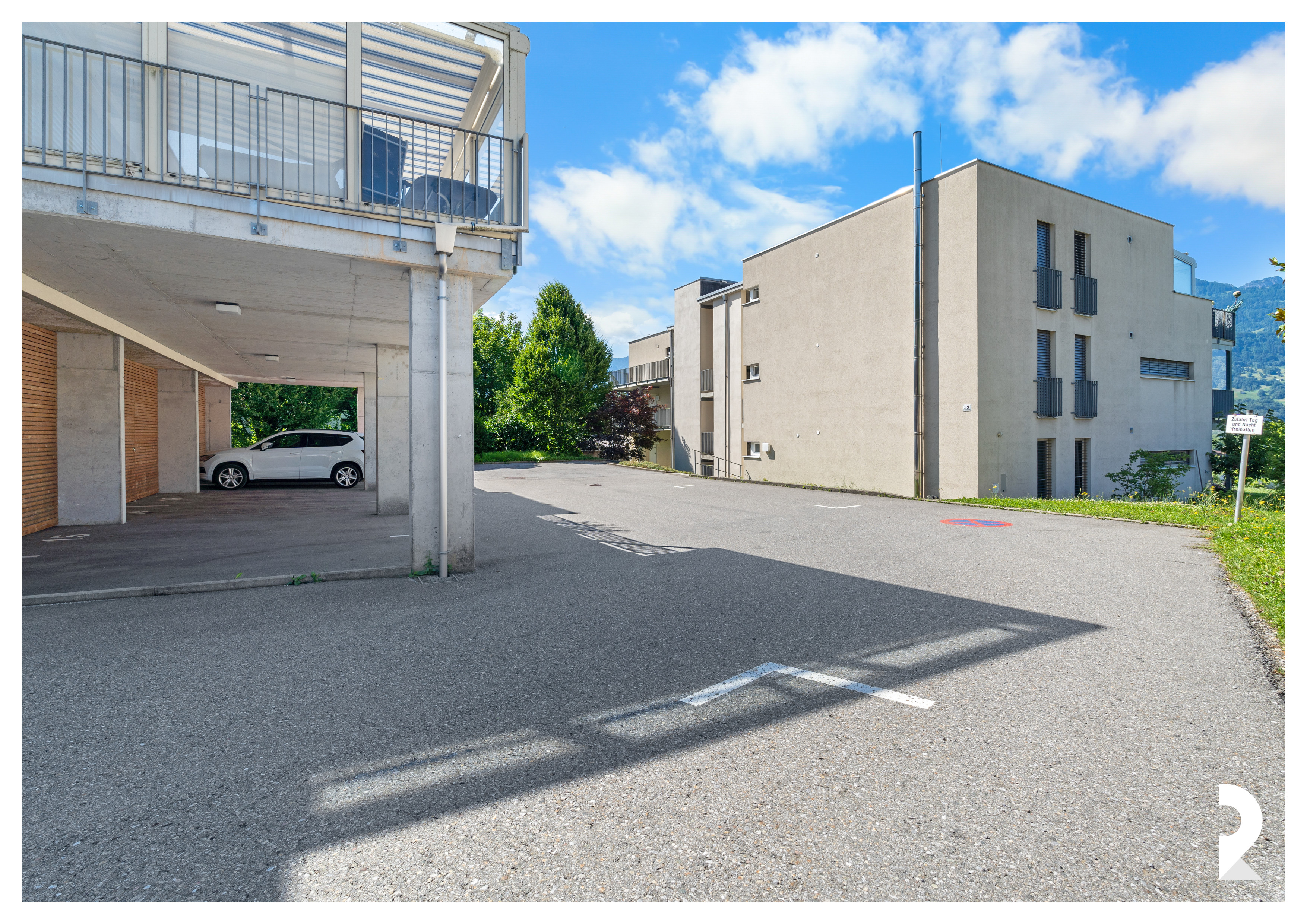 ATTRAKTIVE ANLEGERWOHNUNG MIT GARTEN & BERGBLICK IN SATTEINS