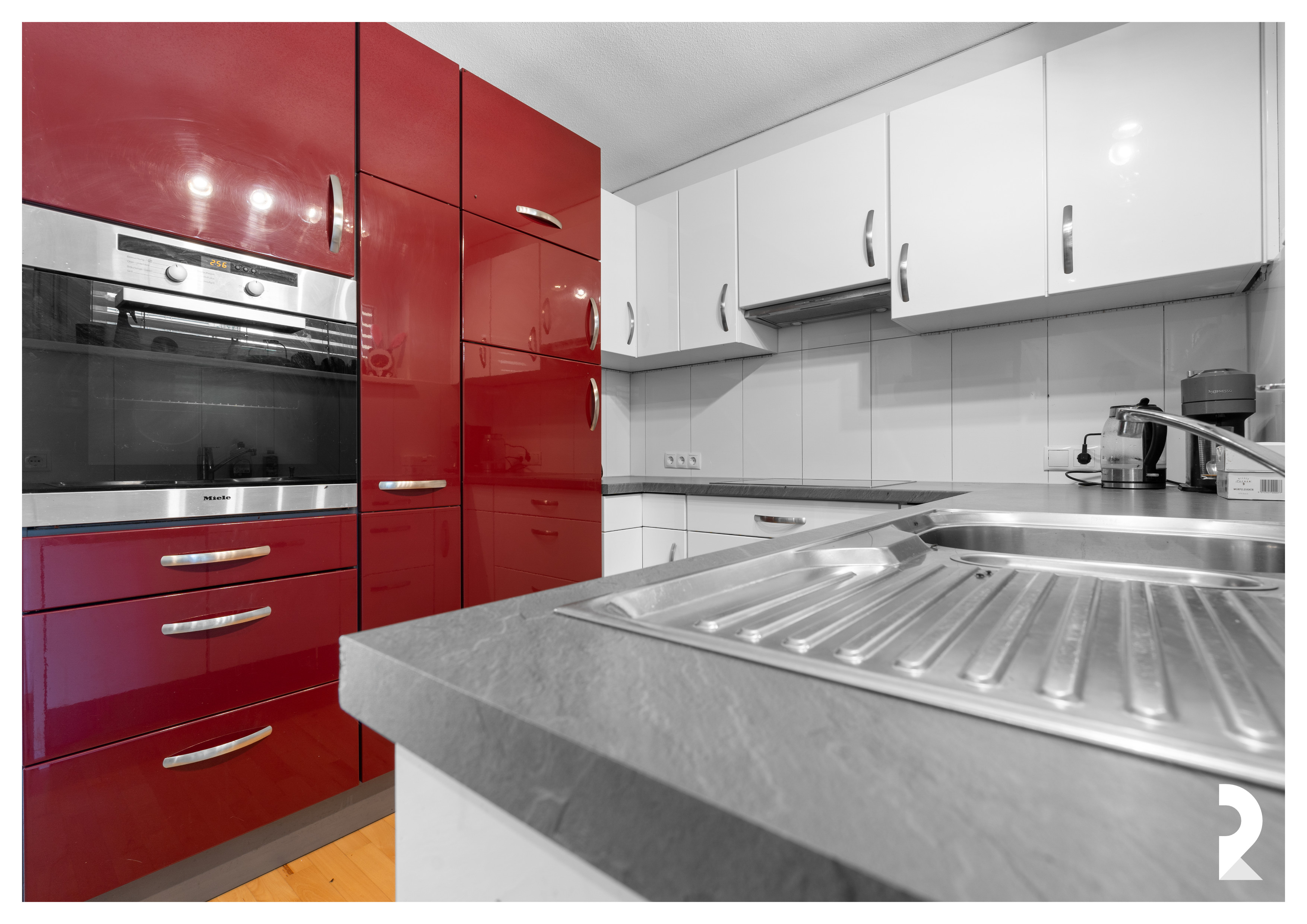 ATTRAKTIVE ANLEGERWOHNUNG MIT GARTEN & BERGBLICK IN SATTEINS