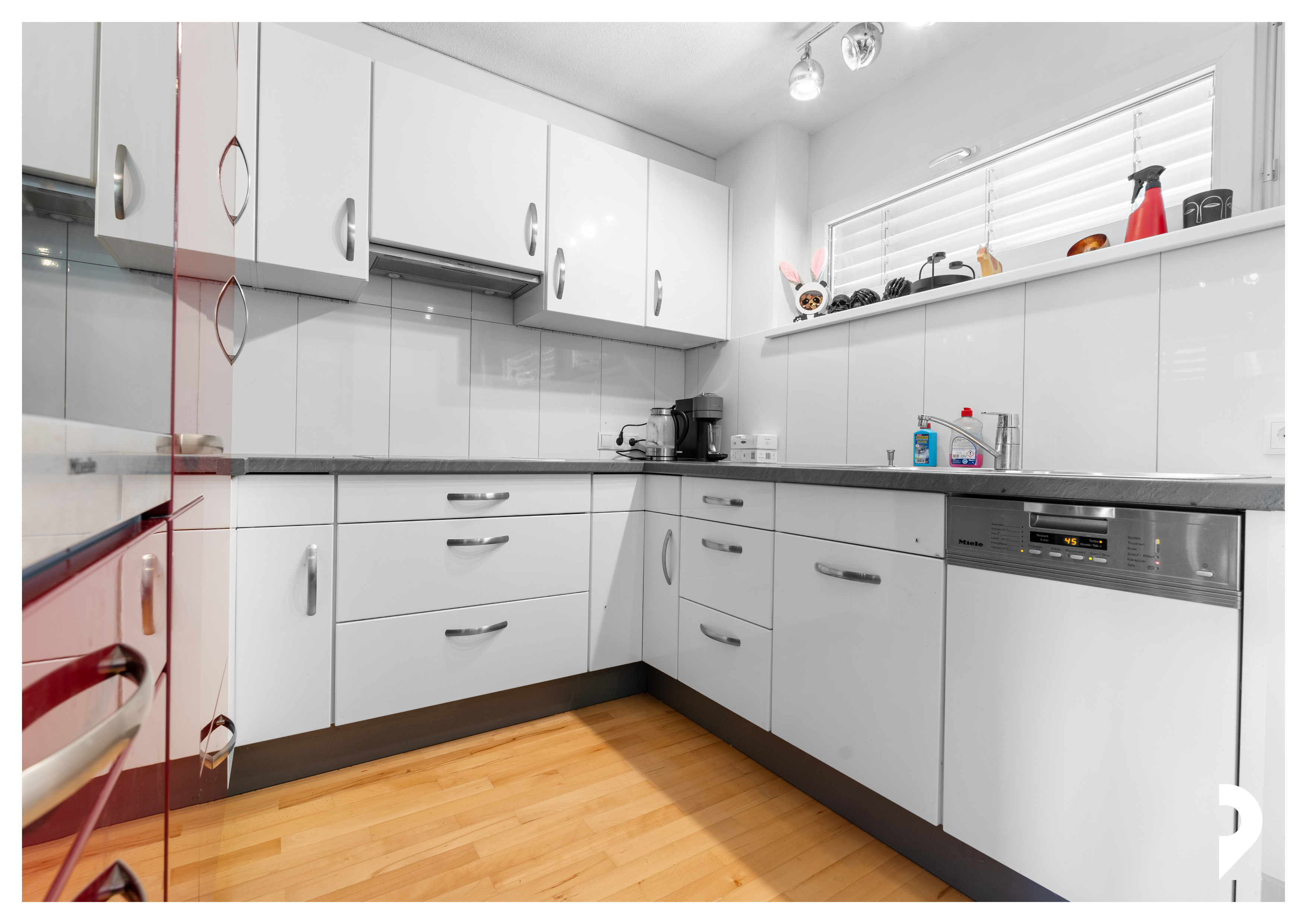 ATTRAKTIVE ANLEGERWOHNUNG MIT GARTEN & BERGBLICK IN SATTEINS