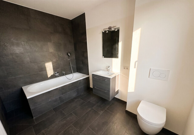 Investieren oder selbst einziehen – Attraktive 2-Zimmer-Wohnung mit Balkon in Mäder
