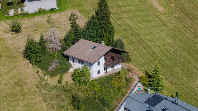 Ferienhaus mit Weitblick und Ausbaupotenzial!
