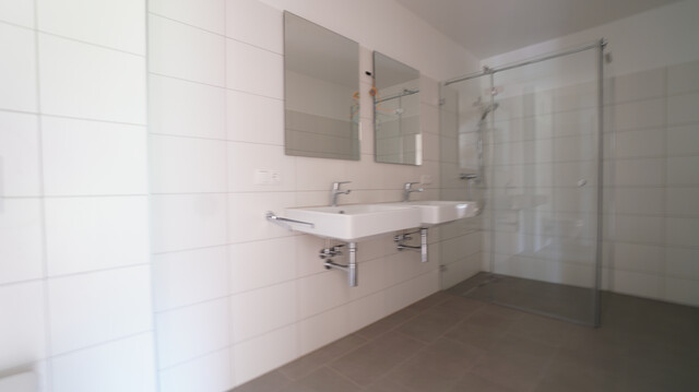 Schöne, neue 3-Zimmer-Wohnung mit Bergpanorama und großem Garten 