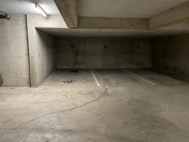 ...Tiefgaragenplatz zu vermieten