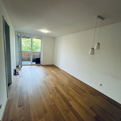 Neuwertige 2-Zimmer Balkonwohnung