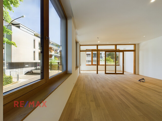 Erstbezug! 3-Zimmer-Wohnung mit Loggia in Toplage