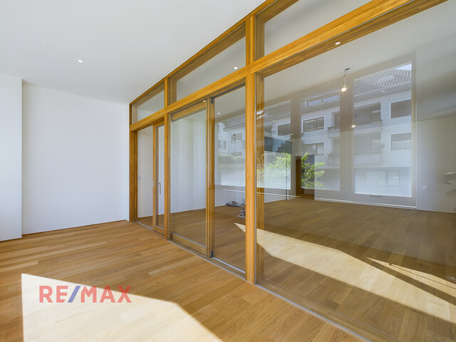 Erstbezug! 3-Zimmer-Wohnung mit Loggia in Toplage