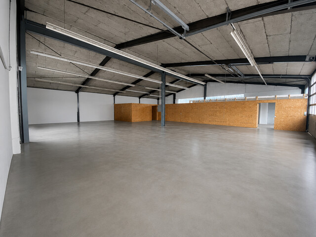 Gewerbehalle mit Charakter in zentraler Lage