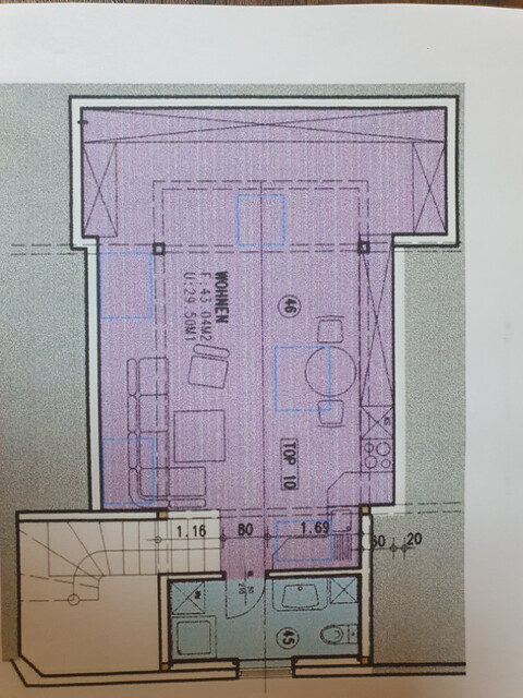 Schöne Dachgeschosswohnung in zentraler Lage