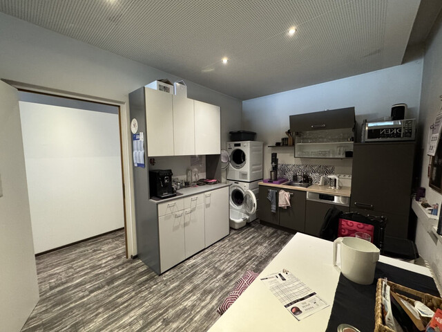 Industrial Flair – vielseitig nutzbarer Friseursalon, inkl. Lager & Parkplätzen in Wolfurt