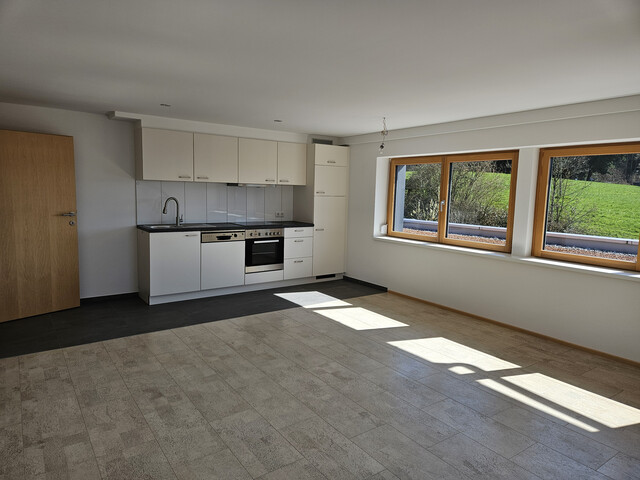 Schöne 3 Zimmerwohnung mit Seesicht