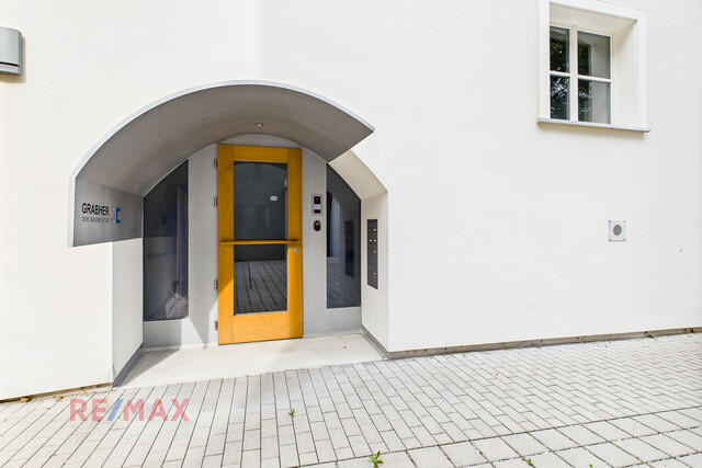 Think Big – Start Classy: Bürofläche mit Weitblick