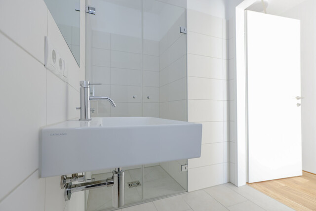 Exklusives 3-Zimmer-Penthouse mit riesiger Dachterrasse im Zentrum von Hard - Erstbezug!