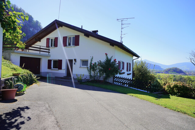 Großzügiges 5-Zimmer-Einfamilienhaus mit Panoramaausblick