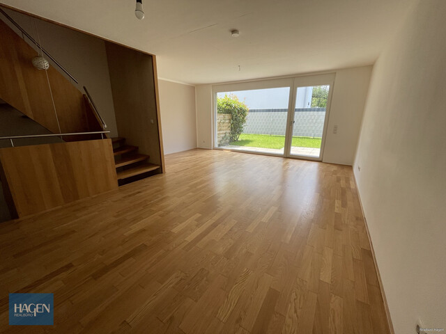 Modernes Wohnen mit Privatsphäre – Reihenhaus mit Garten & Dachterrasse in Lustenau!