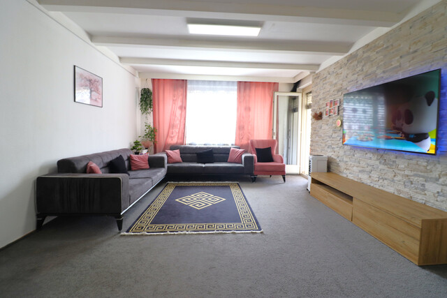 Tosters: 3 Zimmer Wohnung mit genialem Grundriss und Balkon