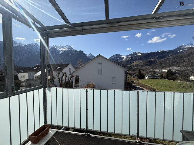 Bludenz: 2-Zimmer-Maisonette-Wohnung ca. 57 m² mit überdachtem Balkon – großzügiges Wohnen auf zwei Ebenen