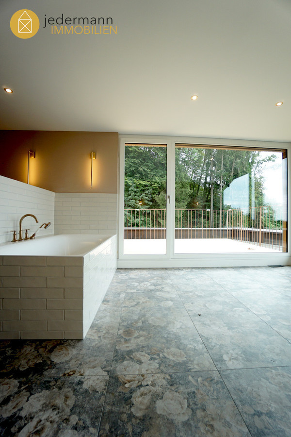 !! VERGEBEN !! DORNBIRN: Elegantes, stilvolles Haus in Hanglage!