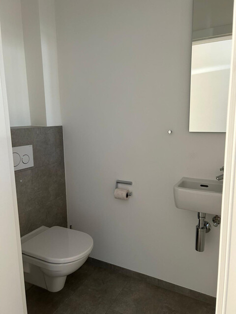 Modernes Reihenhaus in Dornbirn-Knie – Ruhige Lage mit Naturanschluss, Carport mit Abstellraum & zusätzlichem Stellplatz 