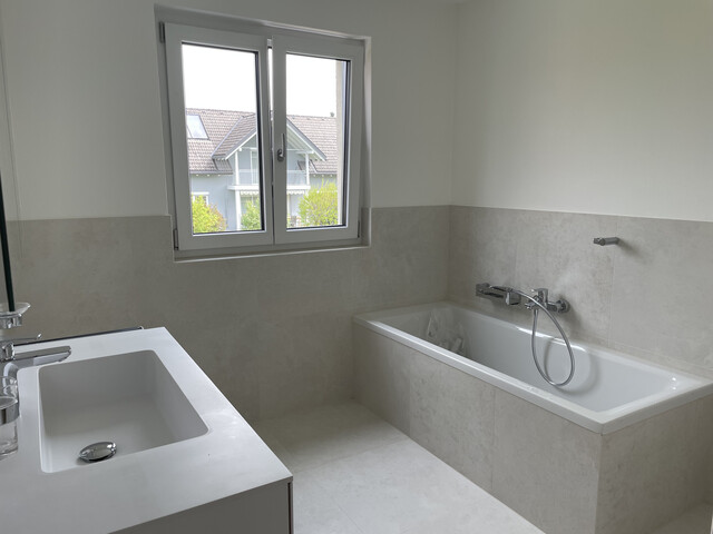 Schöne 3- Zimmerwohnung in Nofels zu vermieten!