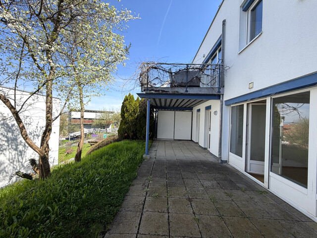 Grenzgänger aufgepasst! 2-Zimmer Gartenwohnung mit viel Potenzial in Feldkirch-Tisis zu verkaufen.