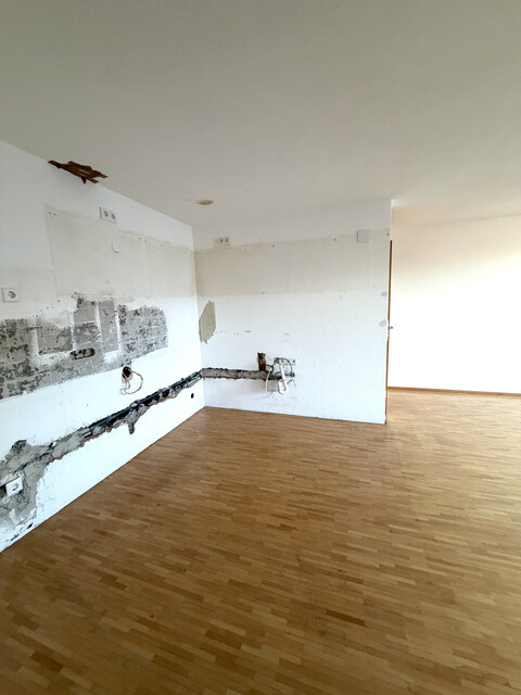Grenzgänger aufgepasst! 2-Zimmer Gartenwohnung mit viel Potenzial in Feldkirch-Tisis zu verkaufen.