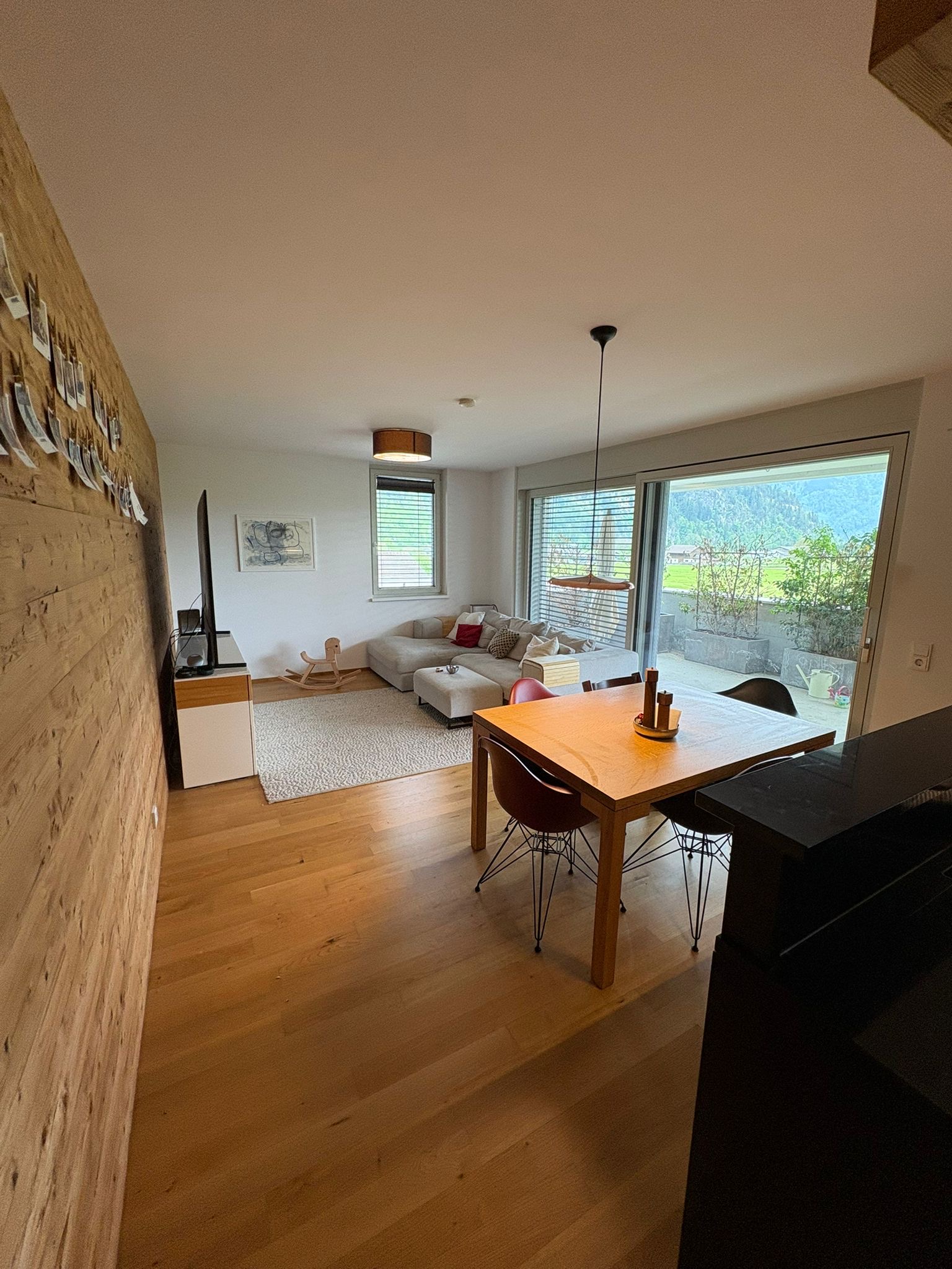 Wohnen mit Weitblick – moderne 4-Zimmerwohnung mit Balkon