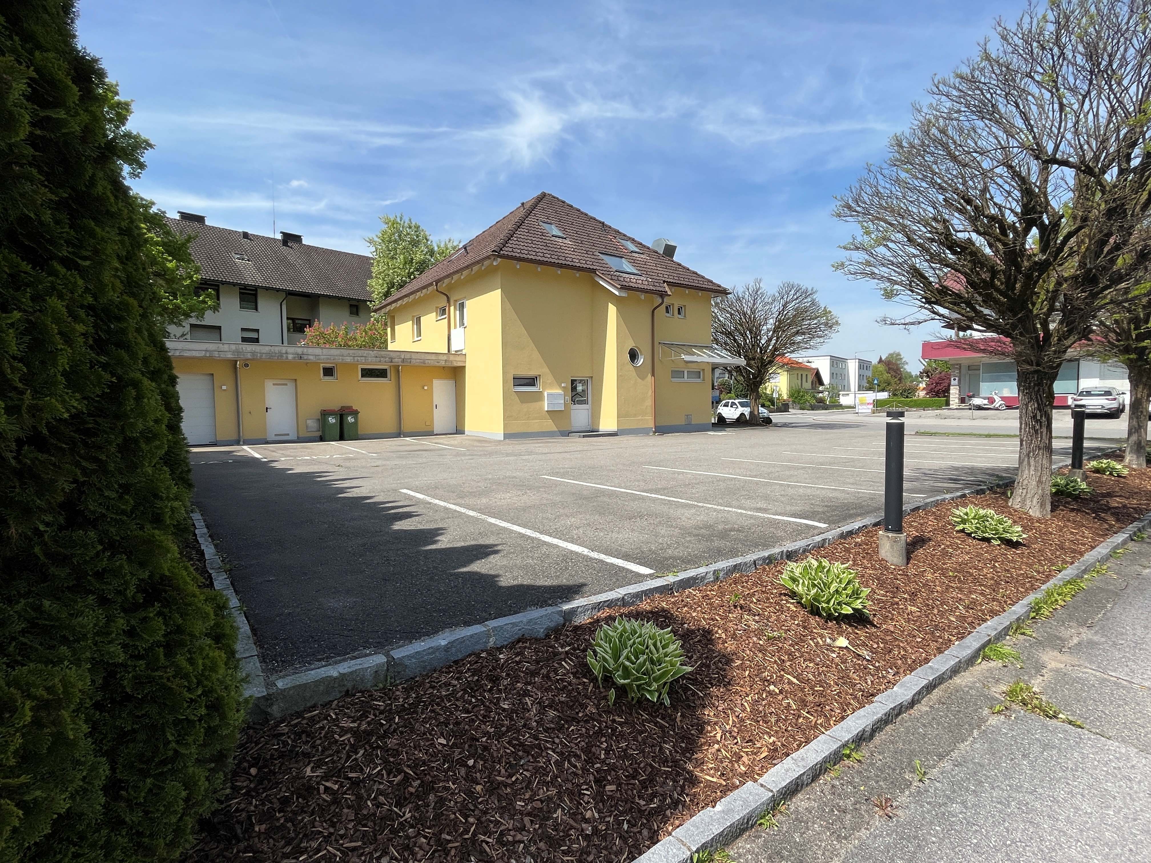 Top Standort / Schönes Gastlokal mit Gastgarten und Parkplätze