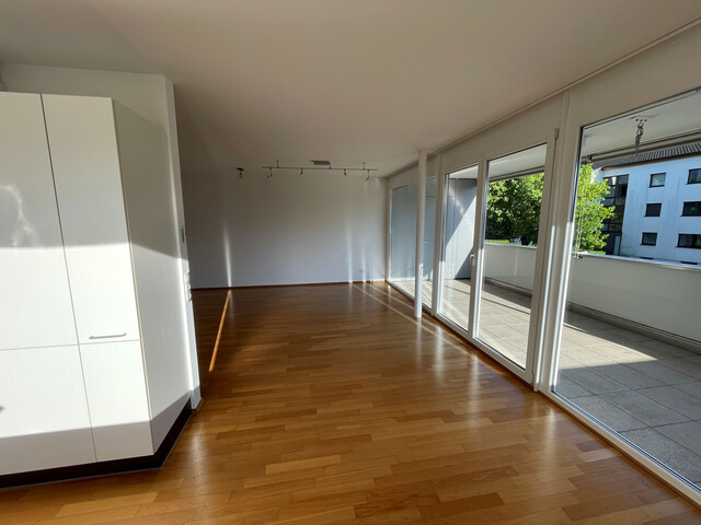 Wohntraum mit Weitblick! Sonnige 4 Zi Wohnung, großer Südwestbalkon, zentral in Rankweil - provisionsfrei!