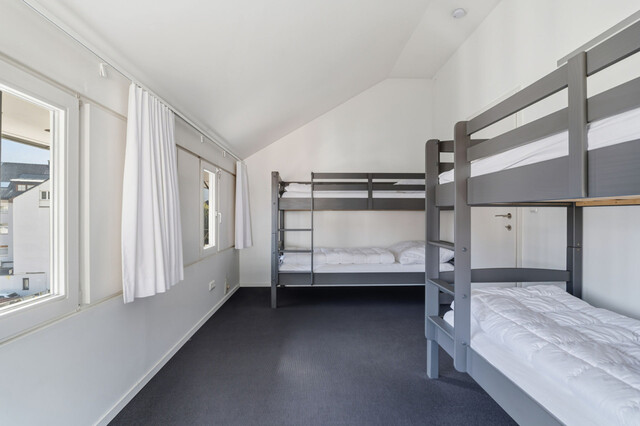 Vielseitige Liegenschaft mit Gewerbefläche und zwei Wohneinheiten in zentraler Lage!