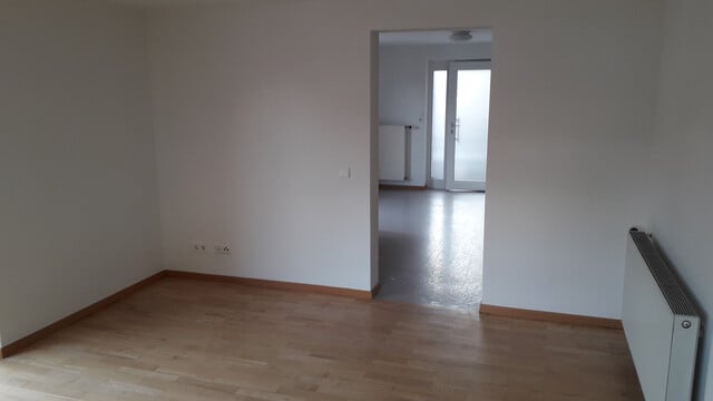 Schöne 4-Zimmer-Wohnung mit Balkon und Terrasse, in ruhiger Lage mit Ausblick ins Grüne