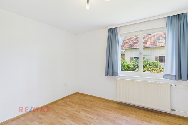 Wohnen in Lauterach: Einfamilienhaus mit großem Grundstück und Renovierungspotenzial