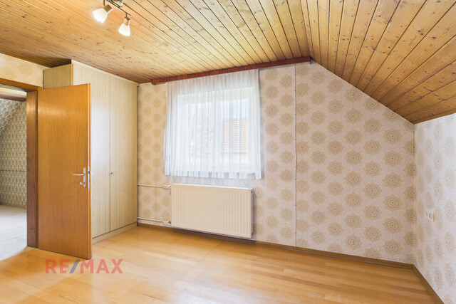 Wohnen in Lauterach: Einfamilienhaus mit großem Grundstück und Renovierungspotenzial