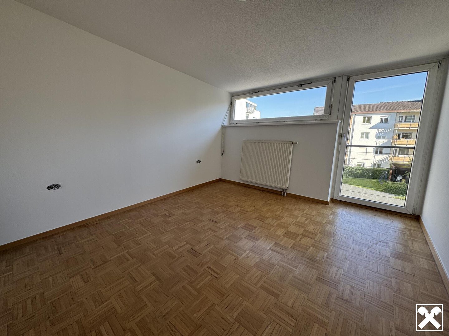 Zentrumsnahe Dachgeschosswohnung mit großer Terrasse - Provisionsfrei