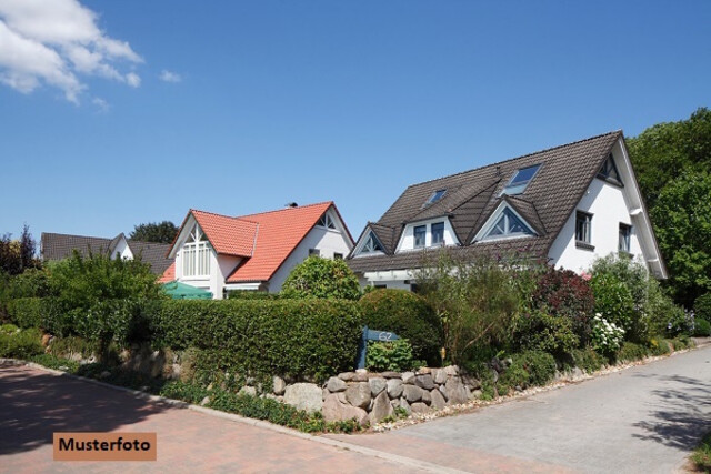 Investieren & leben: EFH mit Nebengebäude, Garage & gemütlicher Terrasse