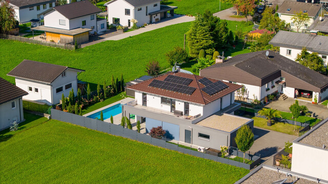 Dornbirn: Exklusives Einfamilienhaus mit über 170 m² Wohnfläche und eigenem Pool