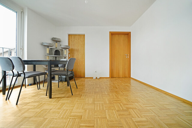 Zentral gelegene 2-Zimmer-Dachgeschosswohnung