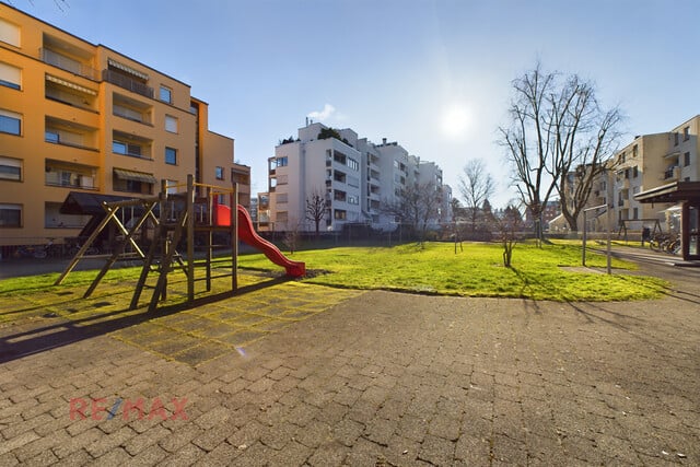 Charmante 3-Zimmer-Wohnung in Seenähe mit Loggia und Wintergarten