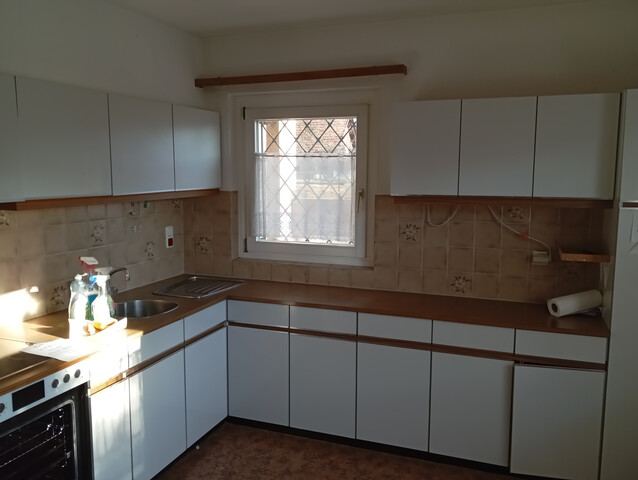 Grosses Haus mit zzt. 2 Wohnungen in sonniger Wohnlage provisionsfrei