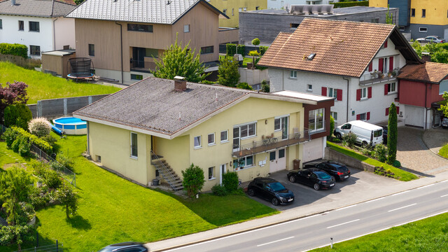 Ein-/ Zweifamilienhaus in Hörbranz -  Familienidylle im Grünen