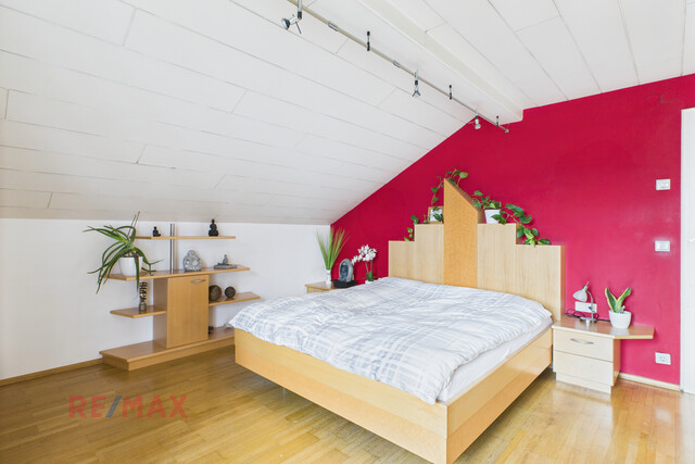 Elegantes Wohnidyll mit Swimmingpool & großer Terrasse – Ihr großzügiges Traumhaus in Lauterach